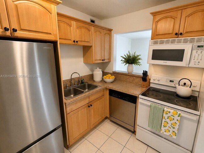 Photo - 10385 N Kendall Dr Unit P1
