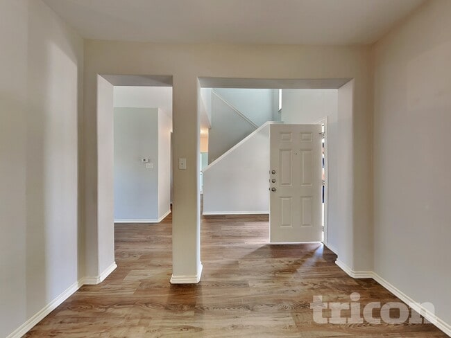 Photo - 1525 Trent Dr