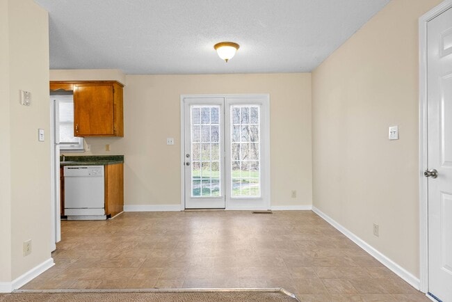 Photo - 3 Bedroom Home For Rent in Sango Area!
