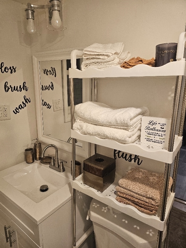 Photo - 4 Parente Ln N