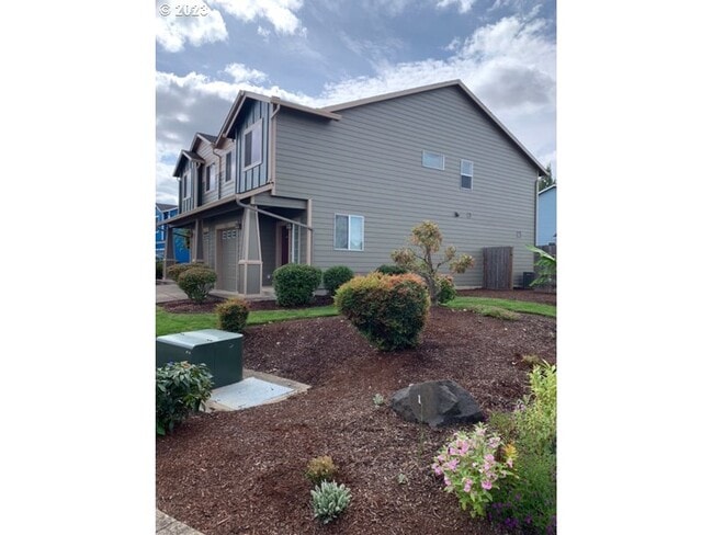 Photo - 1481 Gifford St SE