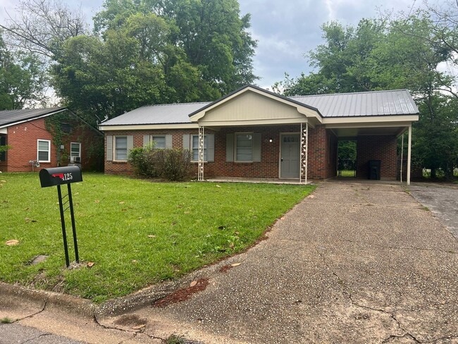 Photo - 3 bedroom 1 bathroom single level home