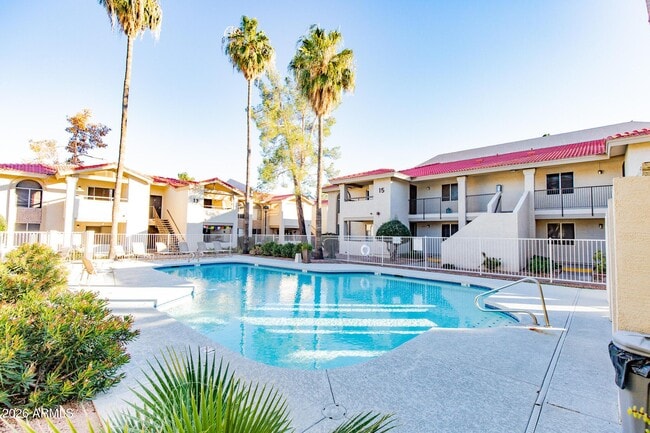 Building Photo - 10610 S 48th St Unit 1044