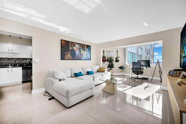 Photo - 7135 Collins Ave Unit 1722