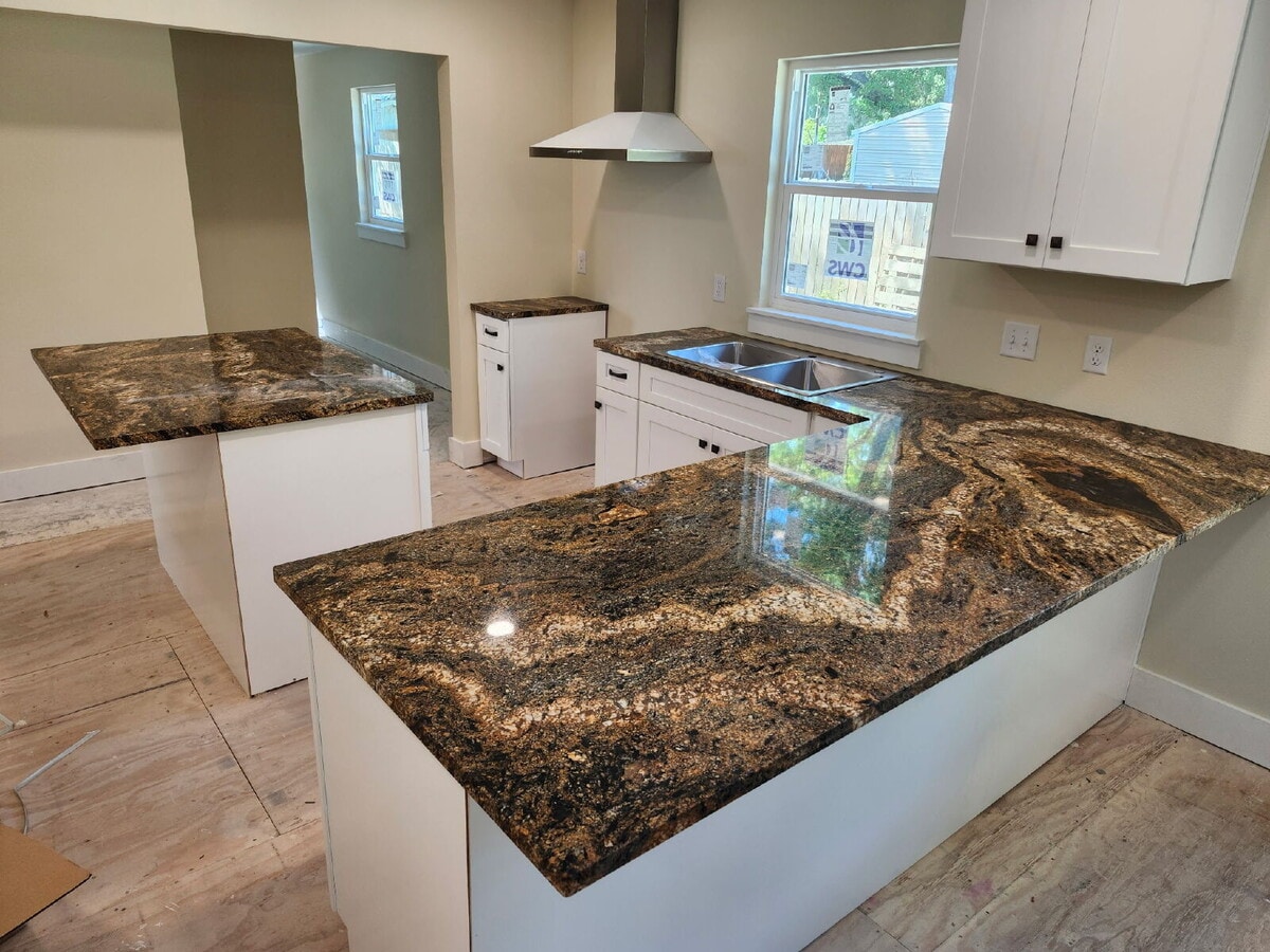 Photo - Newly Renovated| Modern Finishes | Prime Location