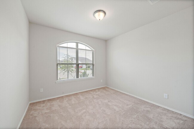 Photo - 8706 Sunbury Oak Cir