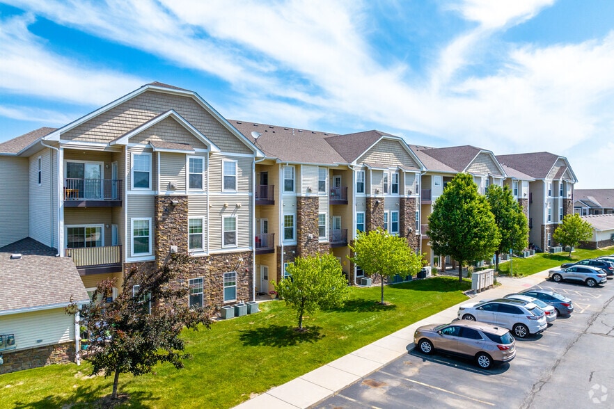 3 Story Building