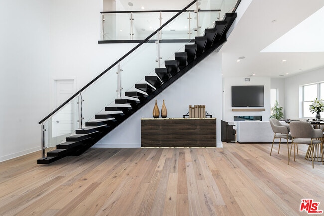 Photo - 11770 Hillsborough Ln House