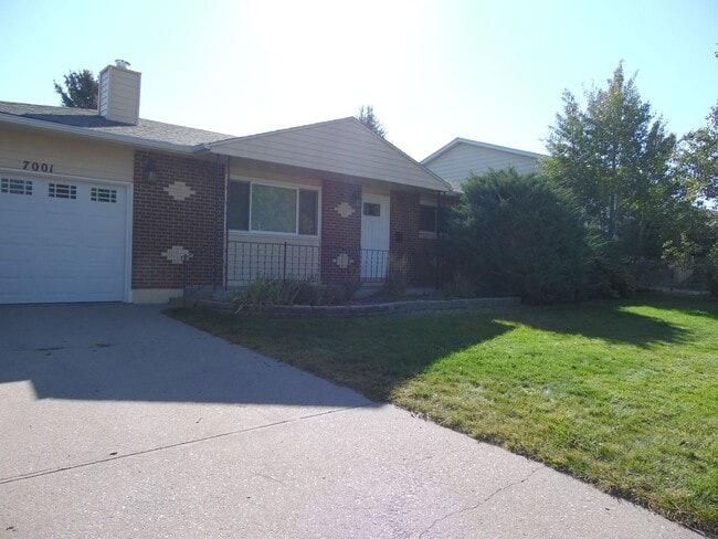 Photo - 7001 Windsor Blvd