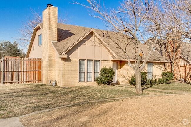 Building Photo - No Application Fees* $250 Off 1st Months R... Rental