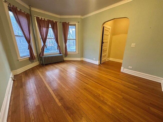 Photo - 1340 W Rosedale Ave Unit 1