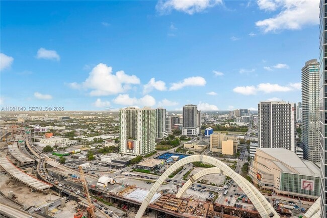 Building Photo - 1040 Biscayne Blvd Unit 3306