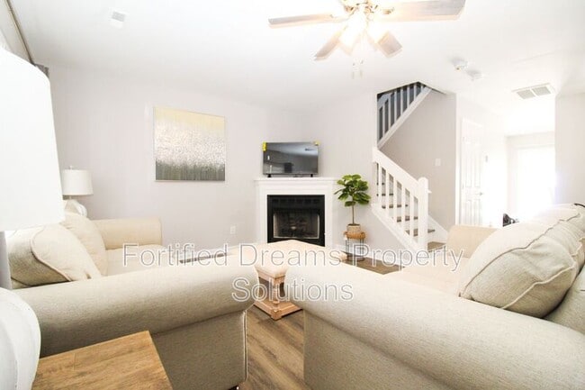 Photo - 310 Bridford Downs Dr