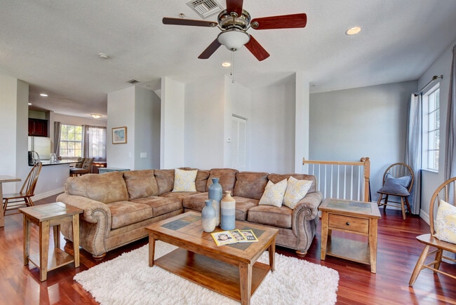 Photo - 290 NE 5th Ave