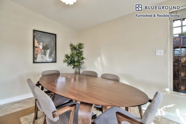 Photo - 723 Lakehaven Dr