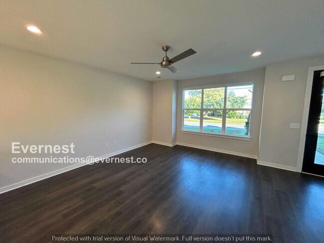 Photo - 108 Ethelyne Way