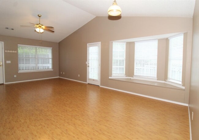 Photo - 3152 Parkway Dr