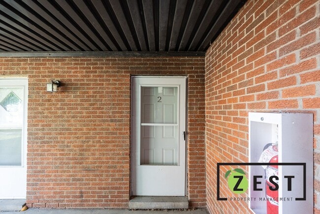 Photo - Redford Square Apartments