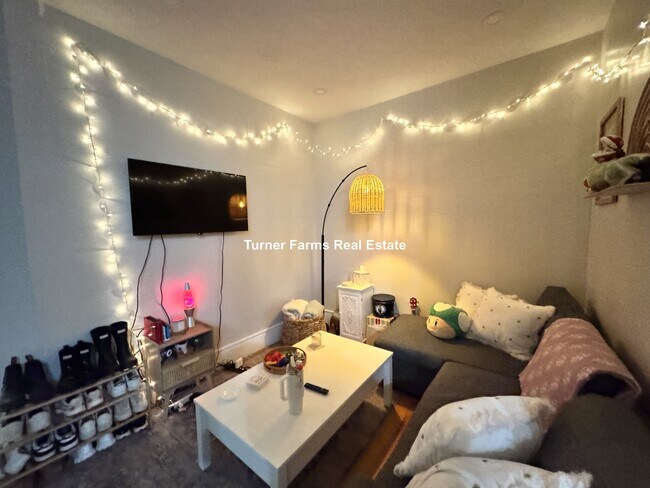 Photo - 91 Hudson St