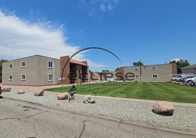 Building Photo - 512 Bell Ct Unit B7