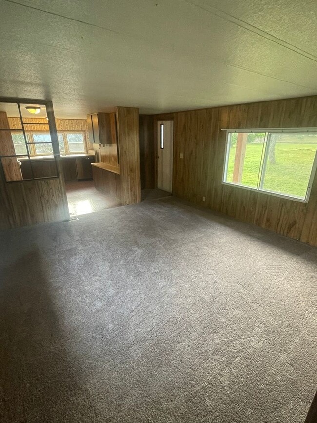 Photo - Gurol (11212 Rhody Dr #1) Unidad 11212 #1