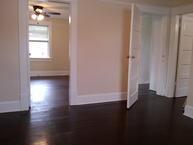 Photo - 703 E Colonial Dr