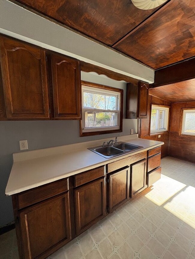 Photo - Three bedroom one bathroom home for rent