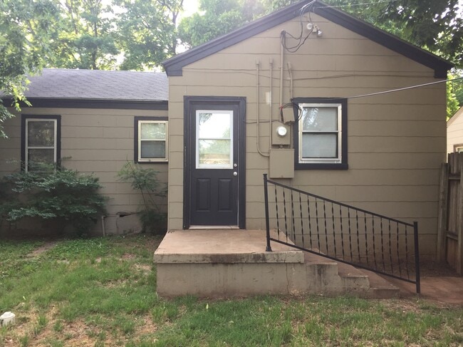 Photo - 1117 S Walnut St