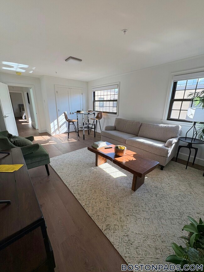 1200 Massachusetts Ave Unit 517