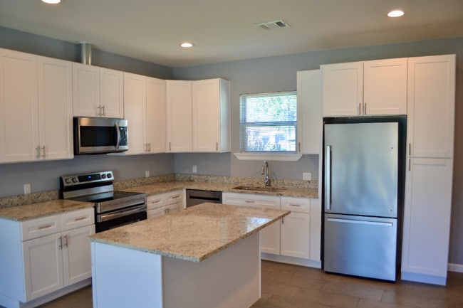 Photo - 6409 Carver Rd