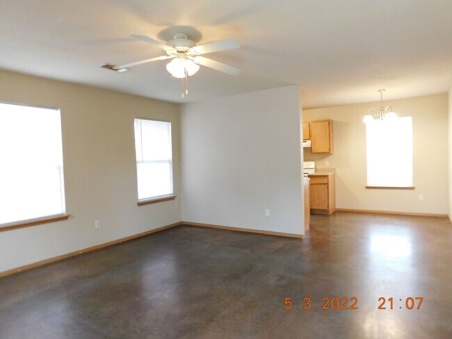 Photo - 1800 N M St Unit B
