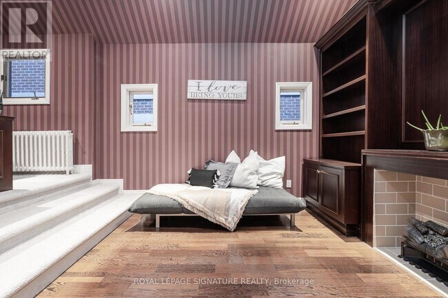 Photo - 408 Rosemary Rd