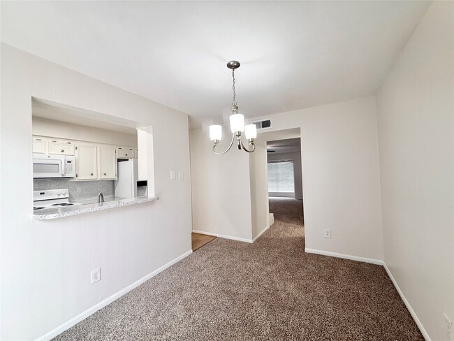 Photo - 1497 Springrock Ln