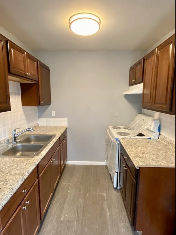 Photo - LINDEN GARDEN APARTMENTS