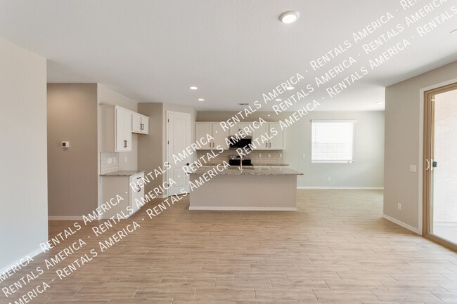 Photo - 36033 W San Clemente Ave