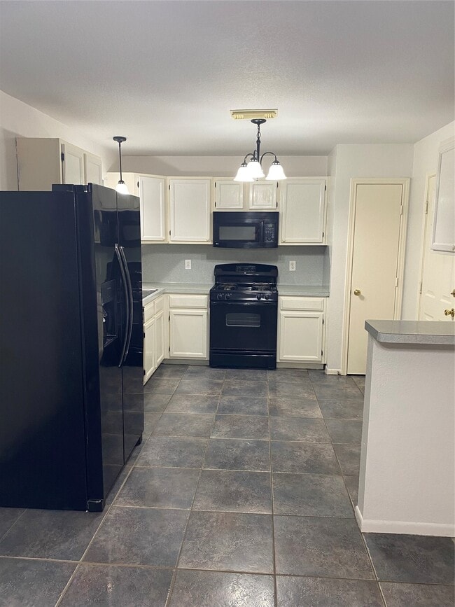 Photo - 8012 Folkstone Ln