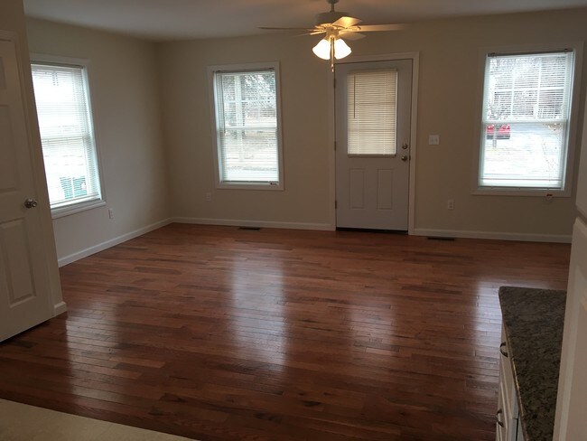 Sala de estar - 16 Balmforth Ave Unidad 2