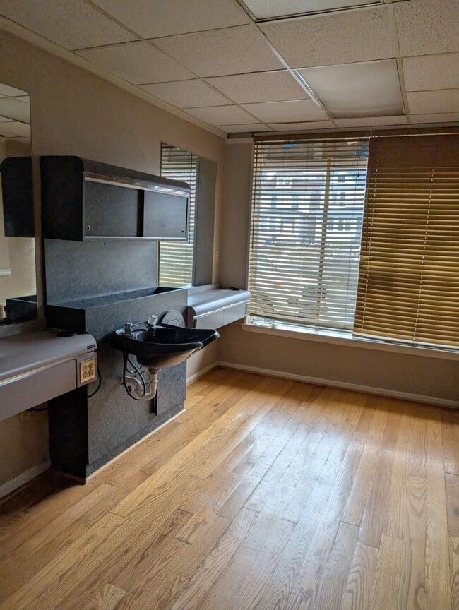 Photo - 2316 Broadway Ave