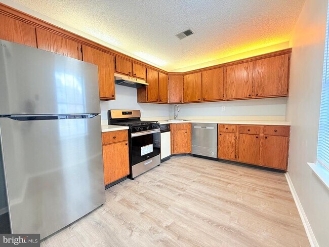 Photo - 31 Drewes Ct