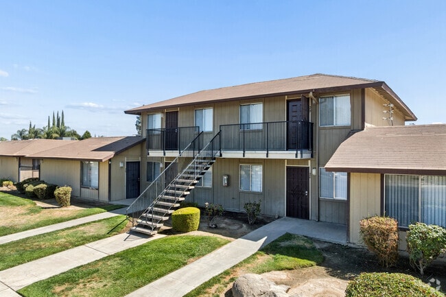 Building Photo - Golden Meadows