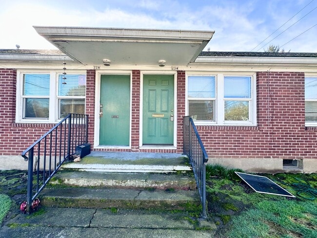 Building Photo - 1 Bedroom 1 Bath Close to N. Mississippi and Alberta. Unit NoPo  234