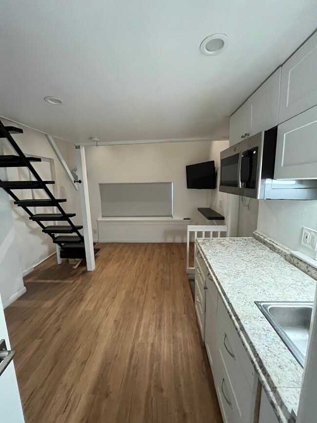 Photo - 1001 SE 2nd Ct