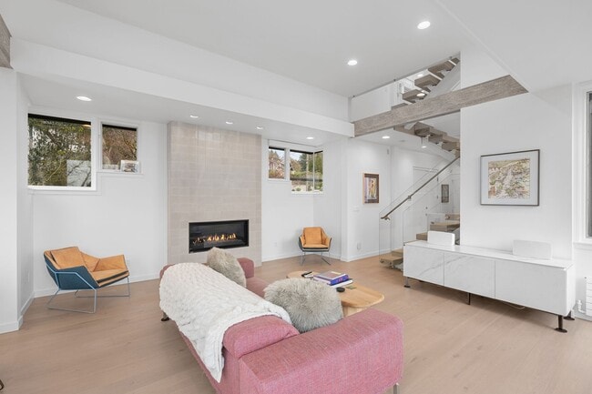 Photo - 2831 NW Cornell Rd