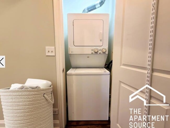 Photo - 750 W Addison St Unit G