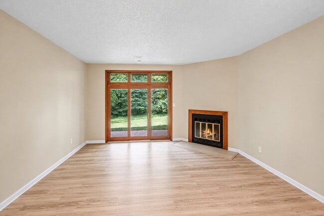 Photo - 13831 Amiot Dr Unit Apartment A