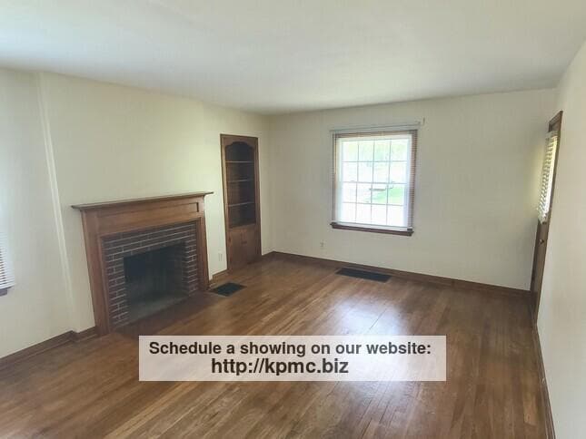 Photo - 2937 Oaklawn St