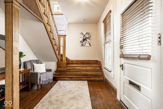 Photo - 434 E New York St