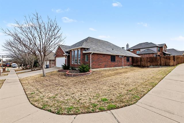 Photo - 6212 Crestmont Ln