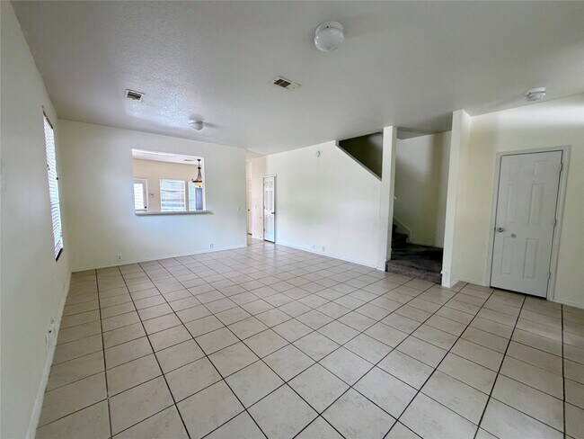Photo - 23854 Township Elm St