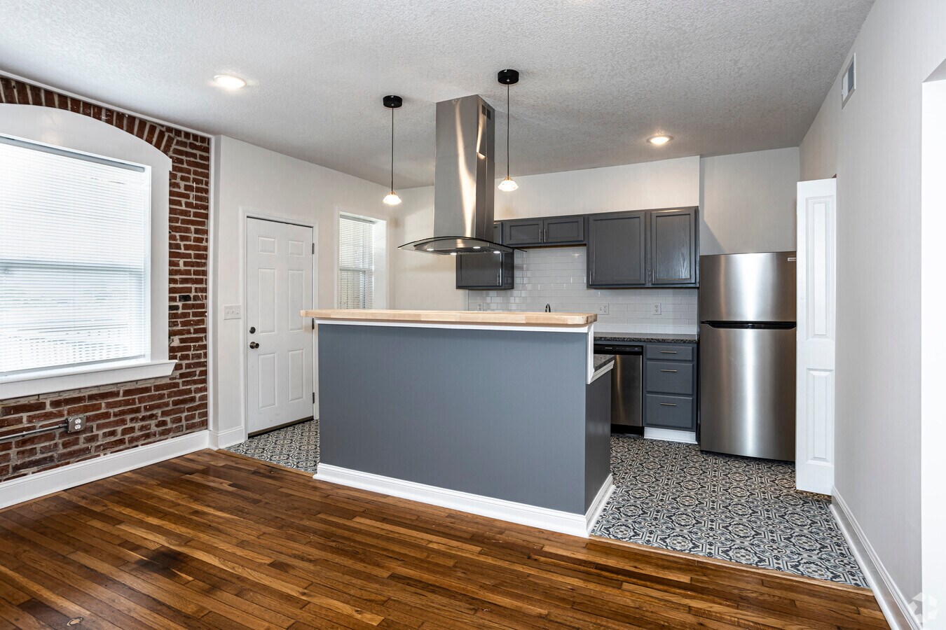 The Edison - The Edison Apartments